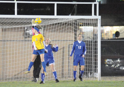 Cove nets school-best third place at tourney